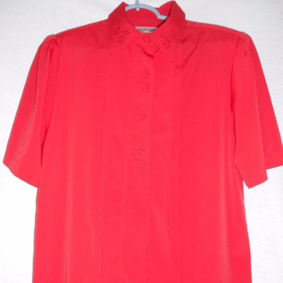Red cut out hidden button Size 12 Blouse - Picture 1 of 8